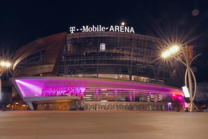 las-vegas-crowd-boos-malika-andrews