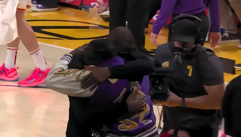 lebron-james-hugs-shannon-sharpe