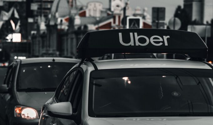 man-catches-uber-driver-trying-to-rape-drunk-woman-2