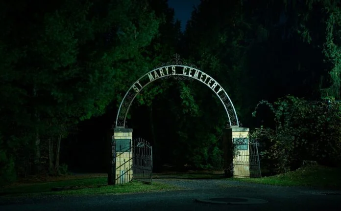 man snuck in Cemetery at 4am to visit girlfriend grave