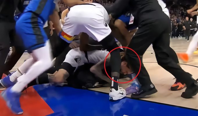 Why Did Mo Bamba Try to Choke Out Austin Rivers and Throw Punches in Fight After Running Off the Bench?