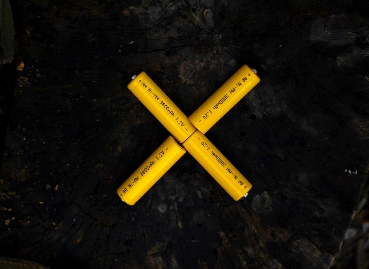 How Does a Rapidly Charging Sodium Ion Battery Work Better and Safer Than LithiumIon Batteries?