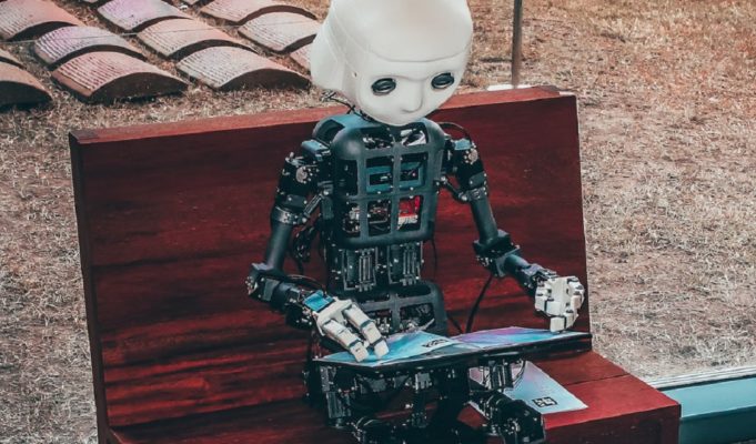 Details on How to Use the New OpenAi Chatbot ChatGPT for Free