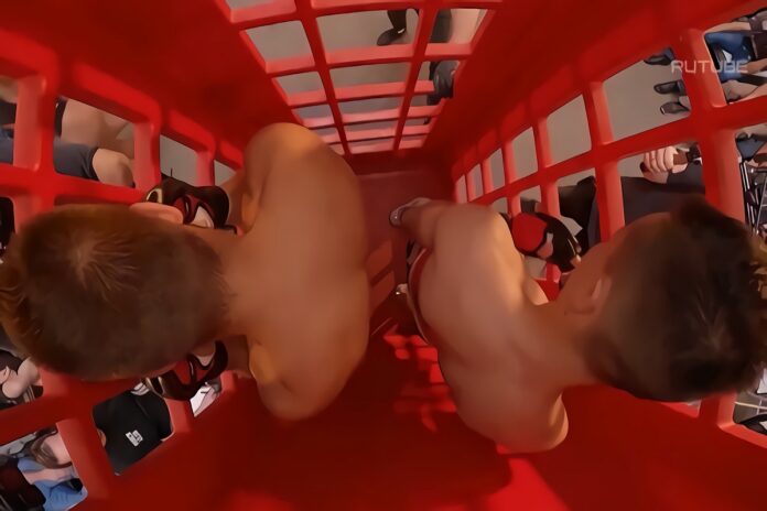 phone-booth-fighting-3