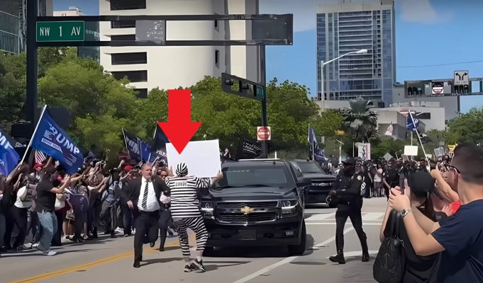 Video Shows Protester Wearing Prison Costume Rushing Donald Trump's Motorcade As He Left Federal Court in Miami