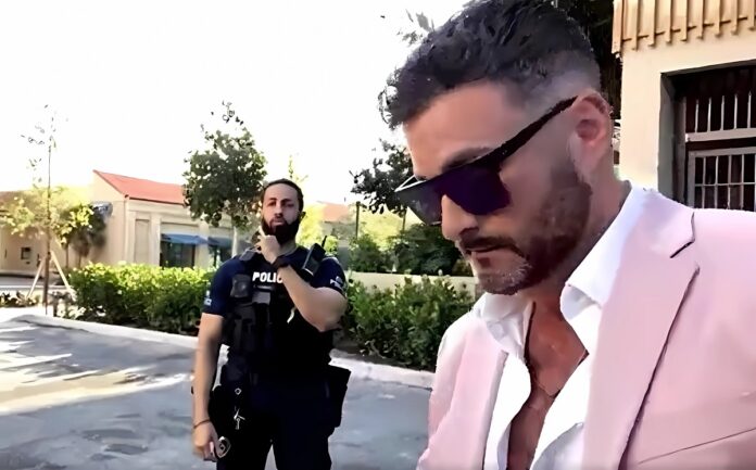 racist-white-man-bullying-black-cop-in-florida