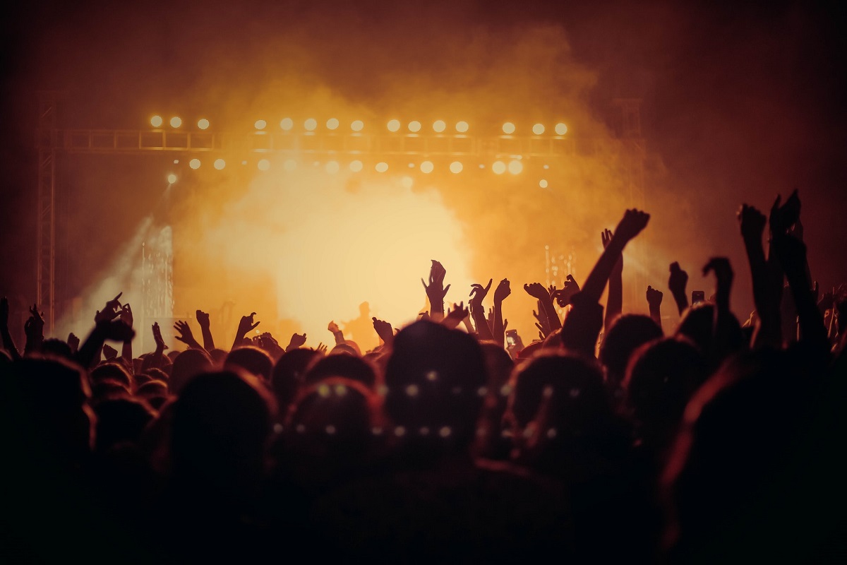 Rubi Rose Wardrobe Malfunction on Stage During Concert Goes Viral on Social Media