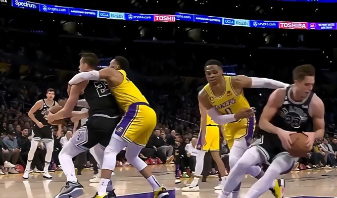 russell-westbrook-revenge-tossing-zach-collins