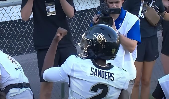 shedeur-sanders-watch-celly-4