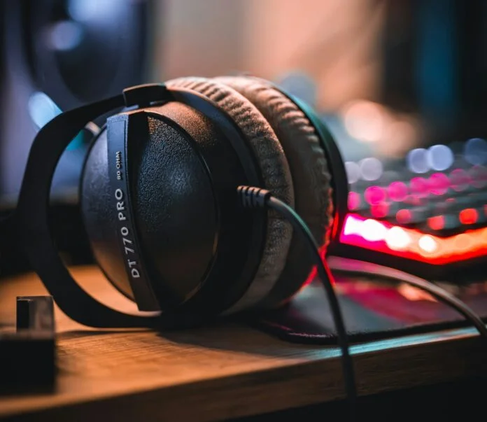 studio headphones