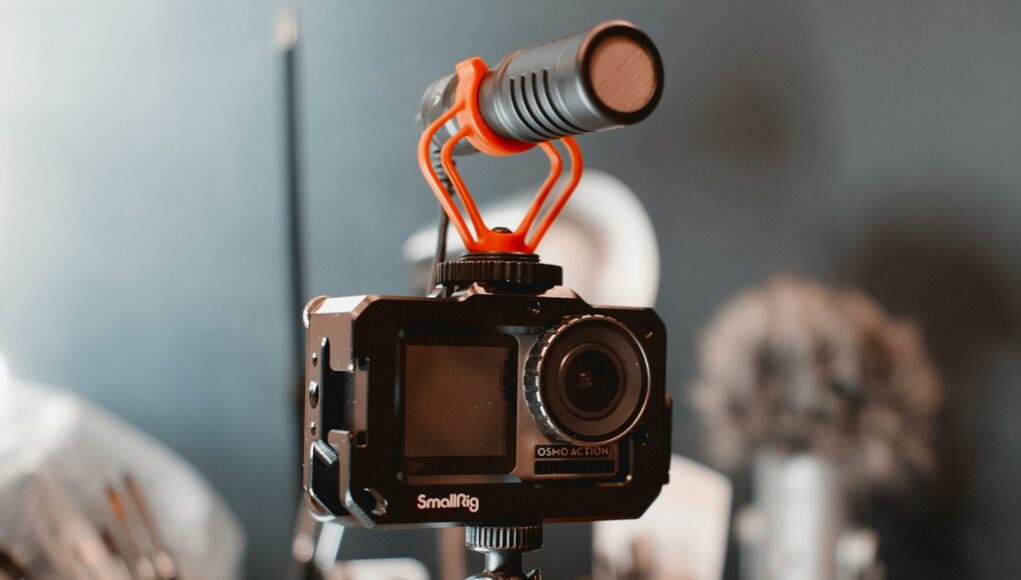 top-10-free-vlog-audio-editing-tools-camera-microphone