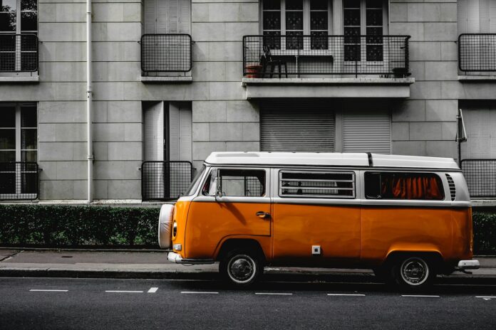 top-three-vehicles-for-a-family-of-six-on-a-budget