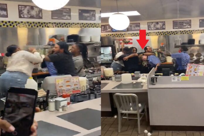 waffle-house-employee-blocking-chair-throw-3