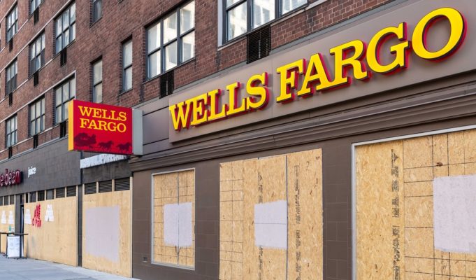 Why Are People Saying Their Wells Fargo Deposits are Going Missing? Evidence Behind the Scary Rumor