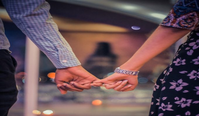 Details on How a Reddit User Discovered Her Boyfriend of 6 Years is Actually Her Brother
